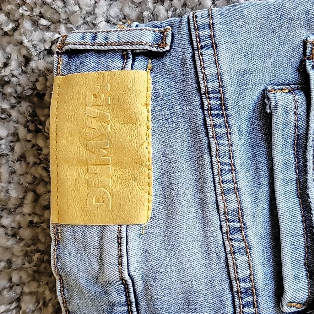 3/$15 Zara Kids | Distressed Destroyed Light Wash Skinny Jeans Size 13… - Picture 4 of 5